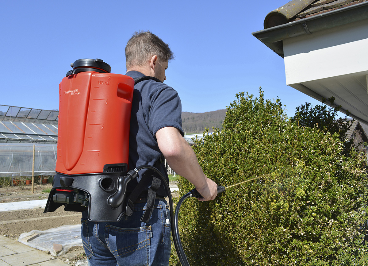 Akku-Sprühgerät für den Privatgarten